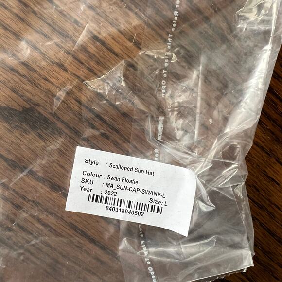 New with tags Monica + Andy Swan Sun Bucket Hat - UPF 50 - L (1-8 y) - Picture 8 of 8